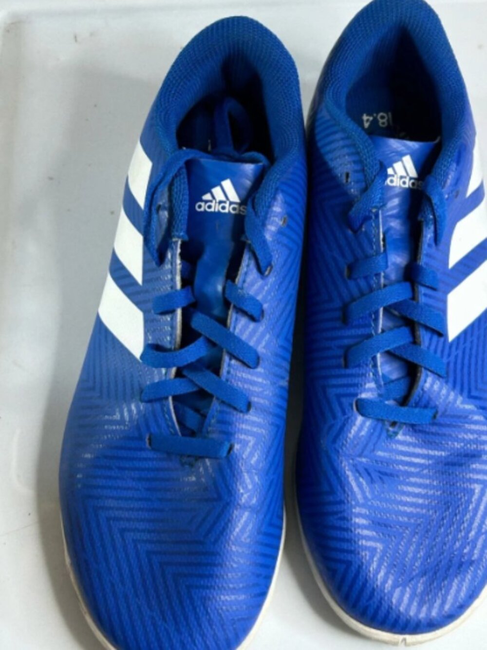 ADIDAS size 6 Nemeziz tango 18.4 indoor soccer shoes
